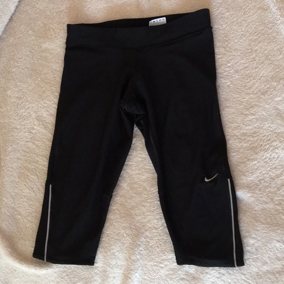 Nike Dry Fit Cropped Workout Pants - Picture 2 of 7